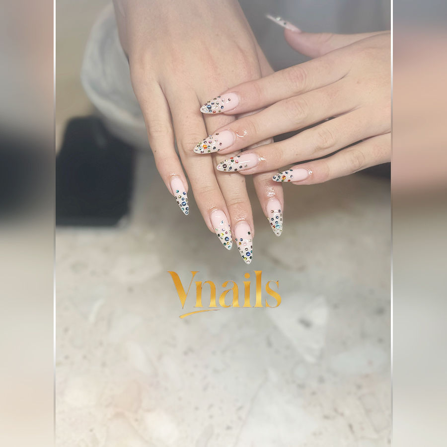 V Nails Collections
